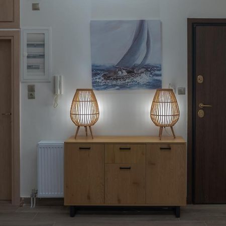 Max Blue Apartment, A Stay Like No Other Pireus Zewnętrze zdjęcie