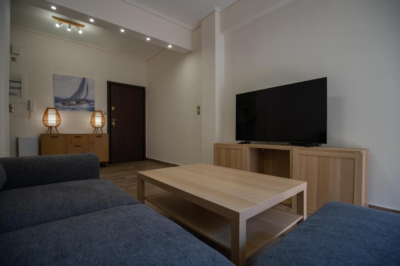 Max Blue Apartment, A Stay Like No Other Pireus Zewnętrze zdjęcie