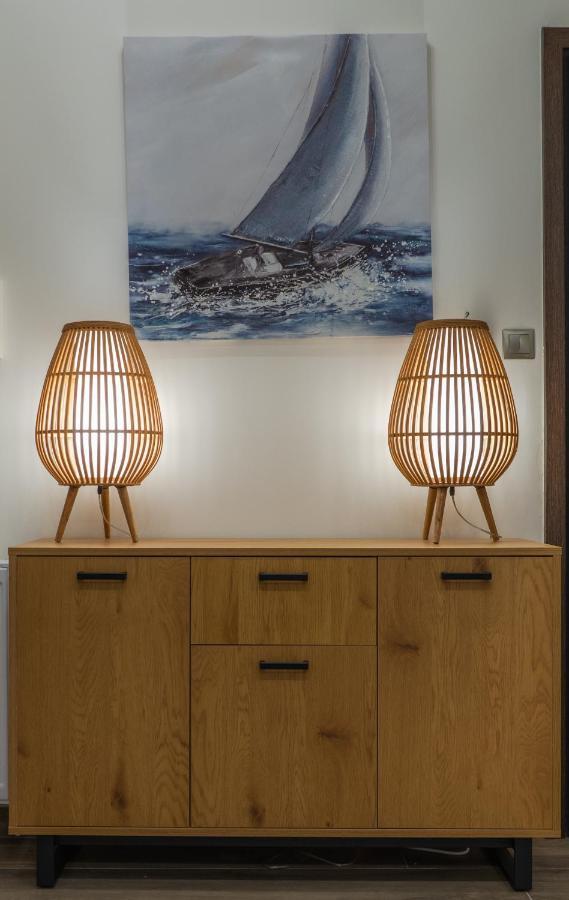 Max Blue Apartment, A Stay Like No Other Pireus Zewnętrze zdjęcie